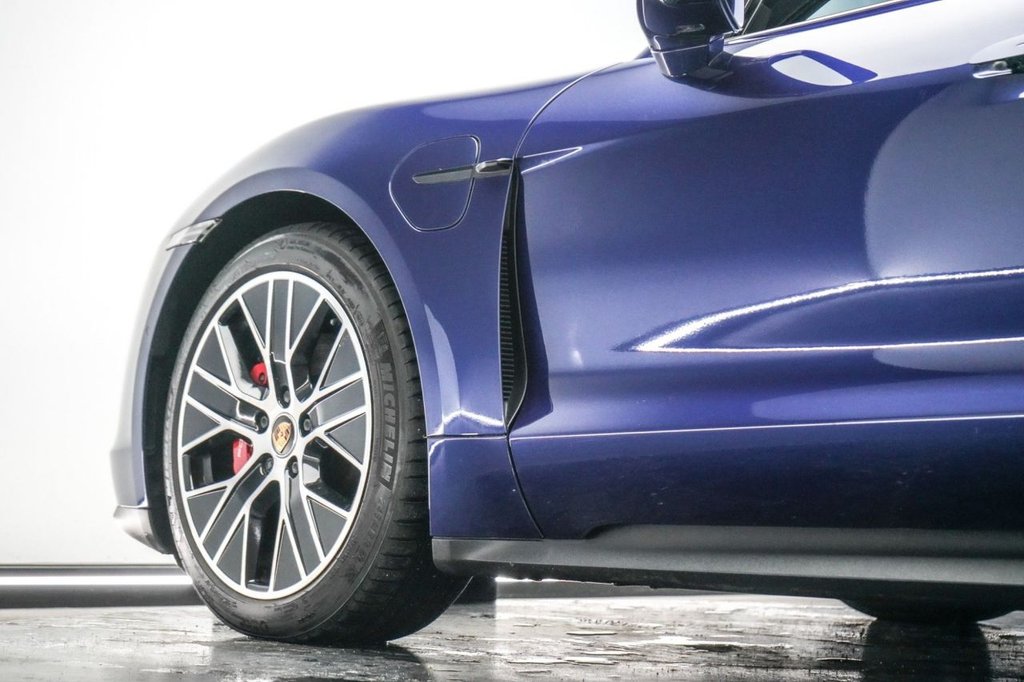 Used Porsche Taycan 2020 for sale - 77332897: Photo 8