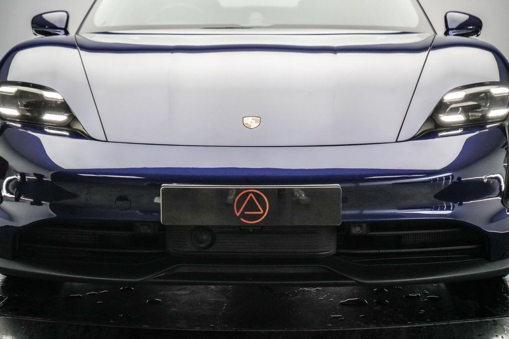 Used Porsche Taycan 2020 for sale - 77332897: Photo 9