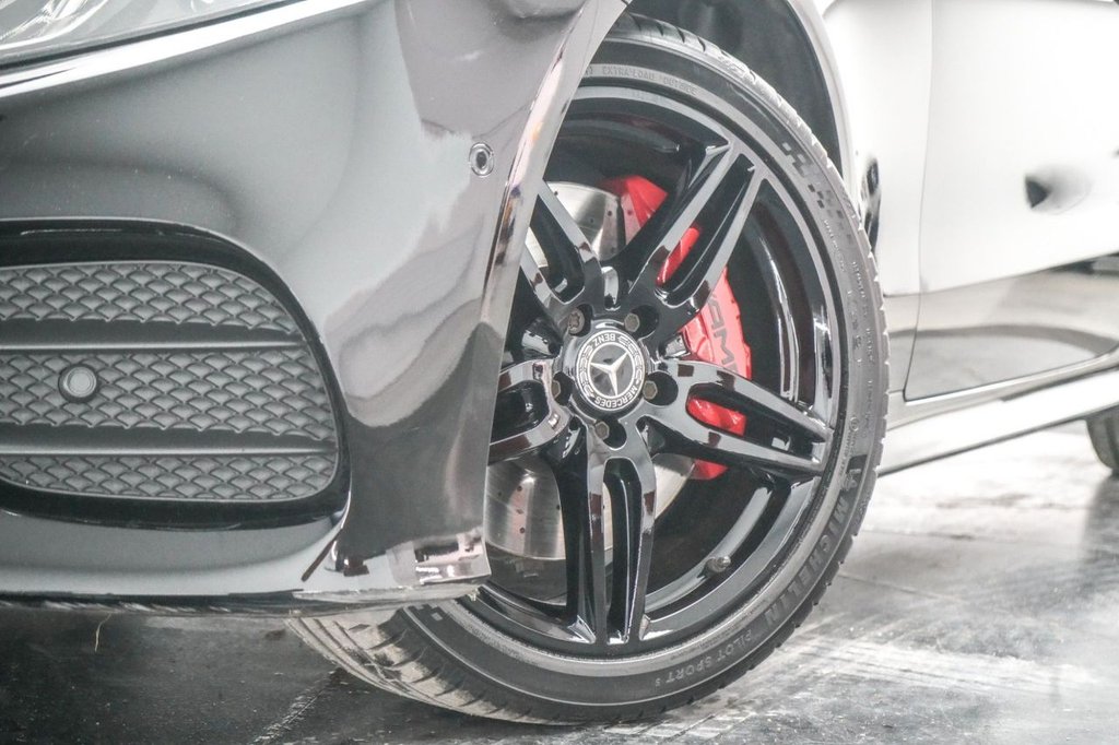 Used Mercedes-Benz E Class 2018 for sale - 77121484: Photo 2