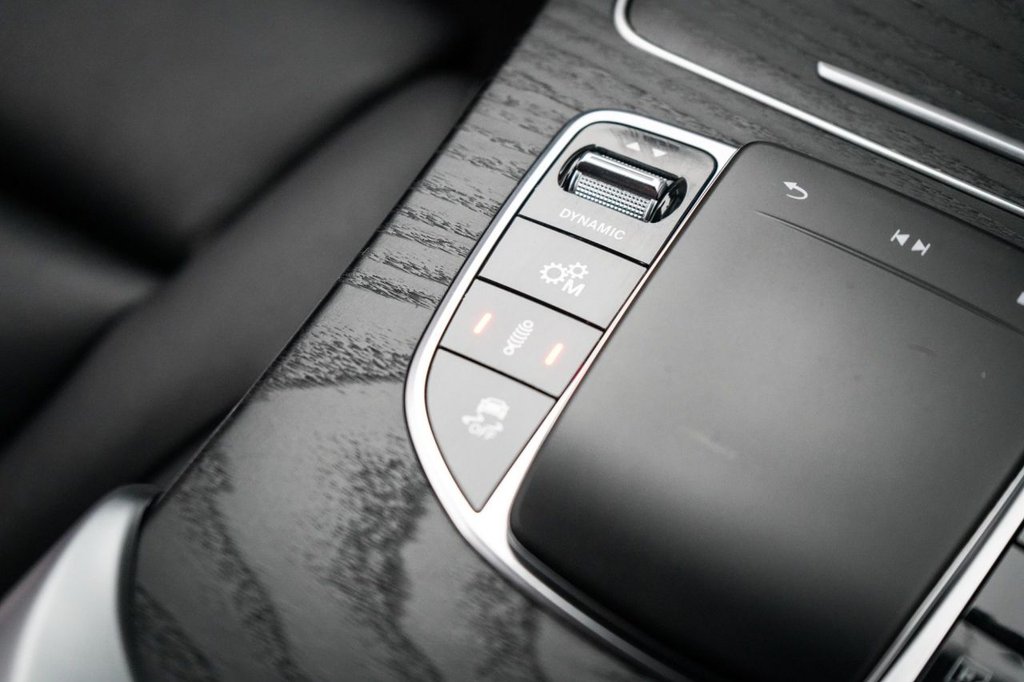 Used Mercedes-Benz GLC 2019 for sale - 76848343: Photo 42