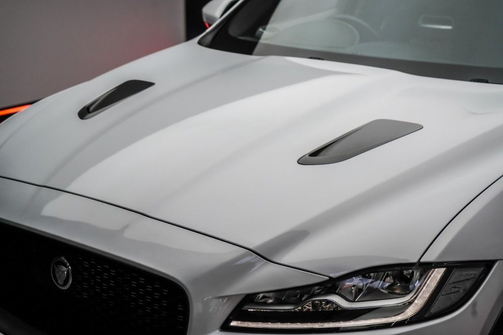 Used Jaguar F-Pace 2020 for sale - 76717207: Photo 3