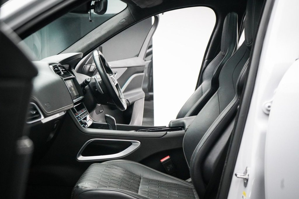 Used Jaguar F-Pace 2020 for sale - 76717207: Photo 34