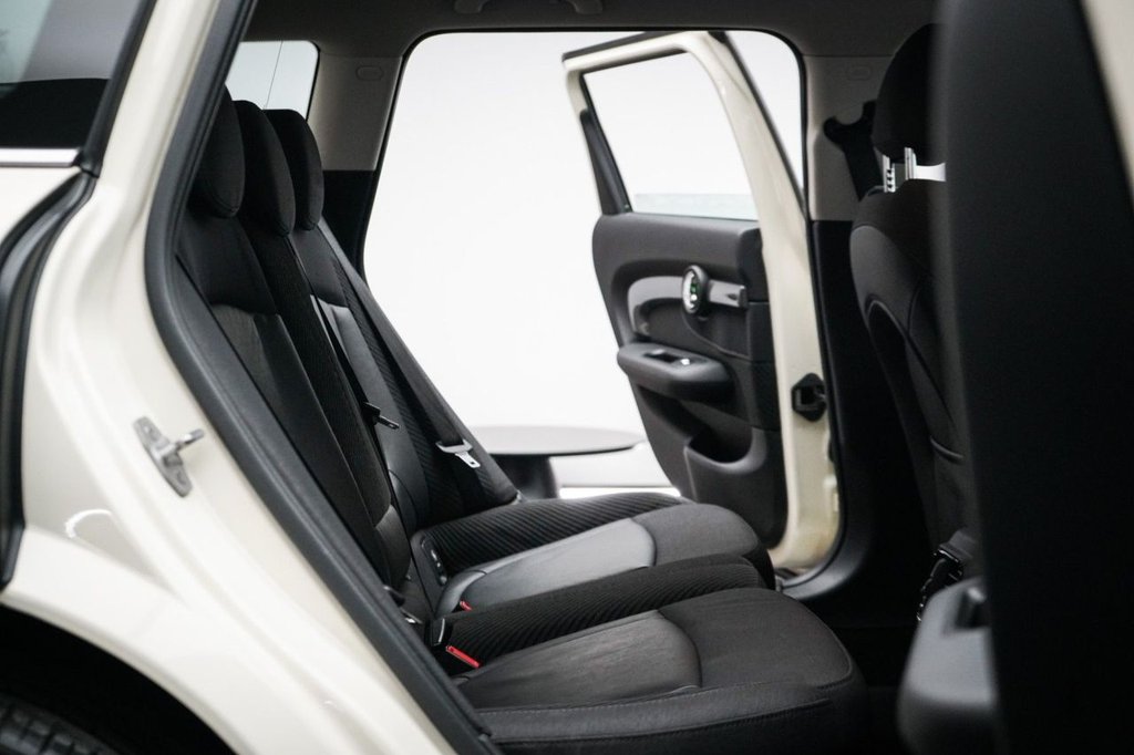 Used MINI Clubman 2017 for sale - 76717172: Photo 31