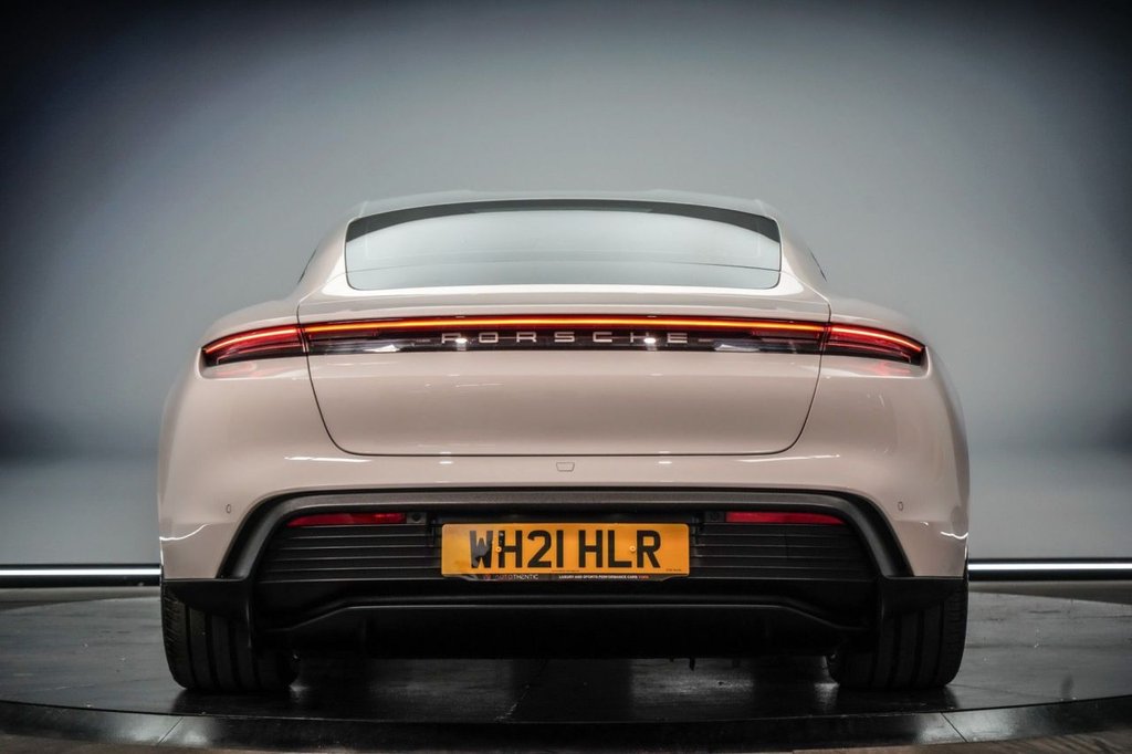 Used Porsche Taycan 2021 for sale - 76291075: Photo 12