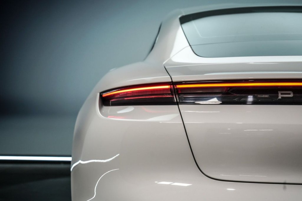 Used Porsche Taycan 2021 for sale - 76291075: Photo 13