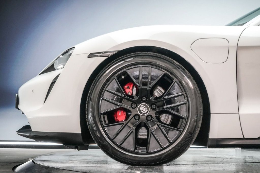Used Porsche Taycan 2021 for sale - 76291075: Photo 15