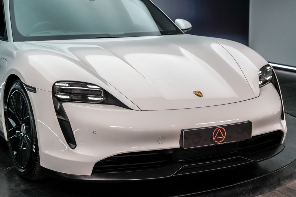 Used Porsche Taycan 2021 for sale - 76291075: Photo 17