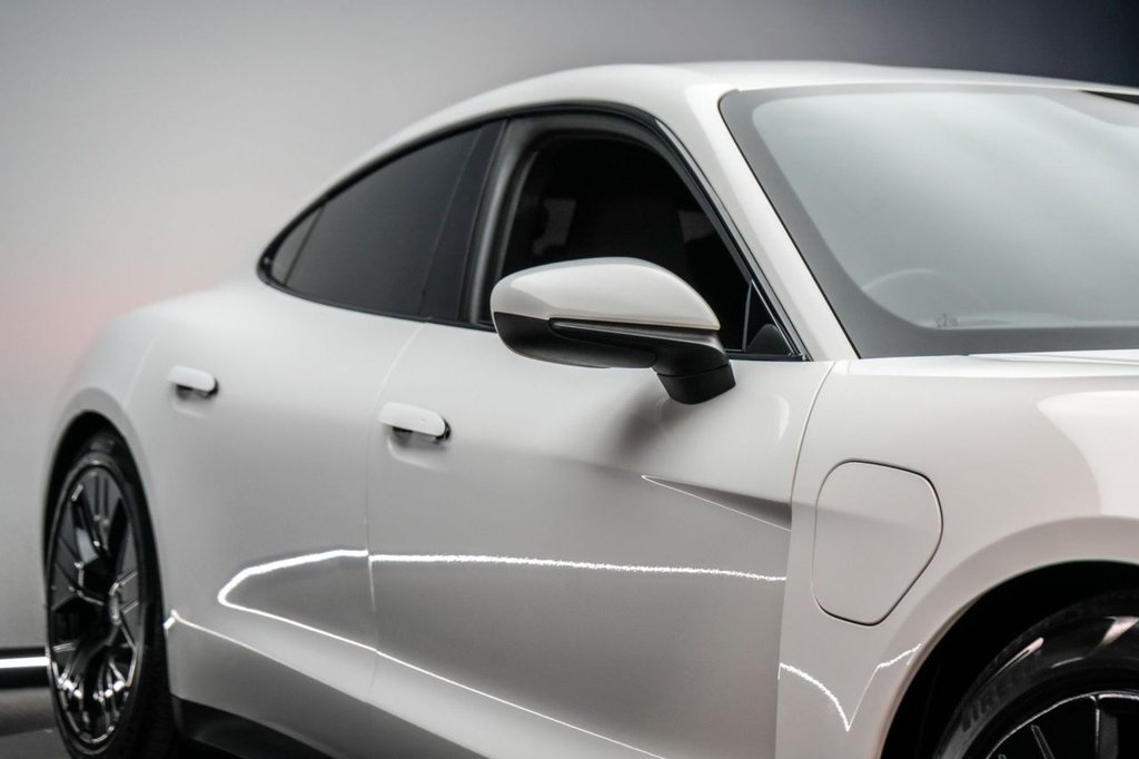 Used Porsche Taycan 2021 for sale - 76291075: Photo 19