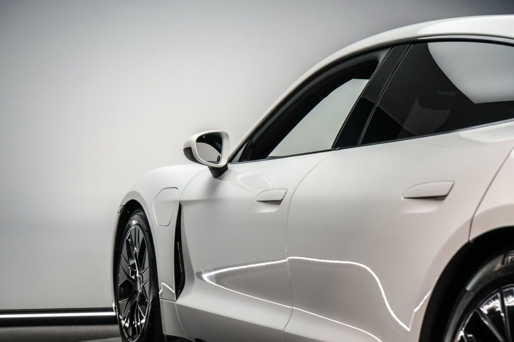 Used Porsche Taycan 2021 for sale - 76291075: Photo 20