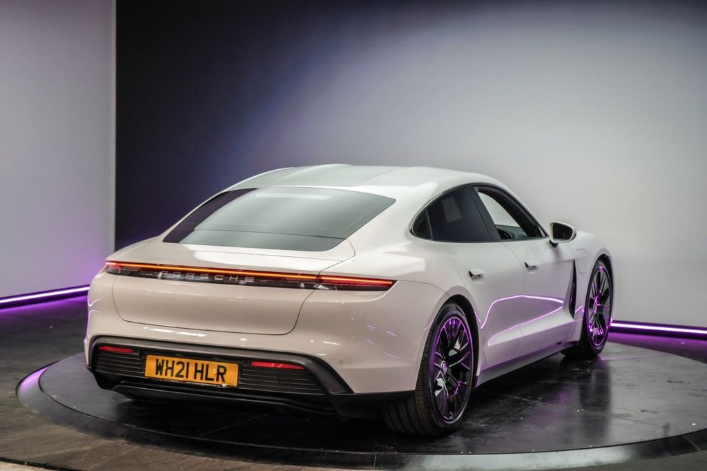 Used Porsche Taycan 2021 for sale - 76291075: Photo 22