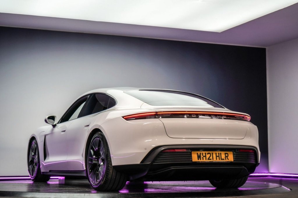 Used Porsche Taycan 2021 for sale - 76291075: Photo 24