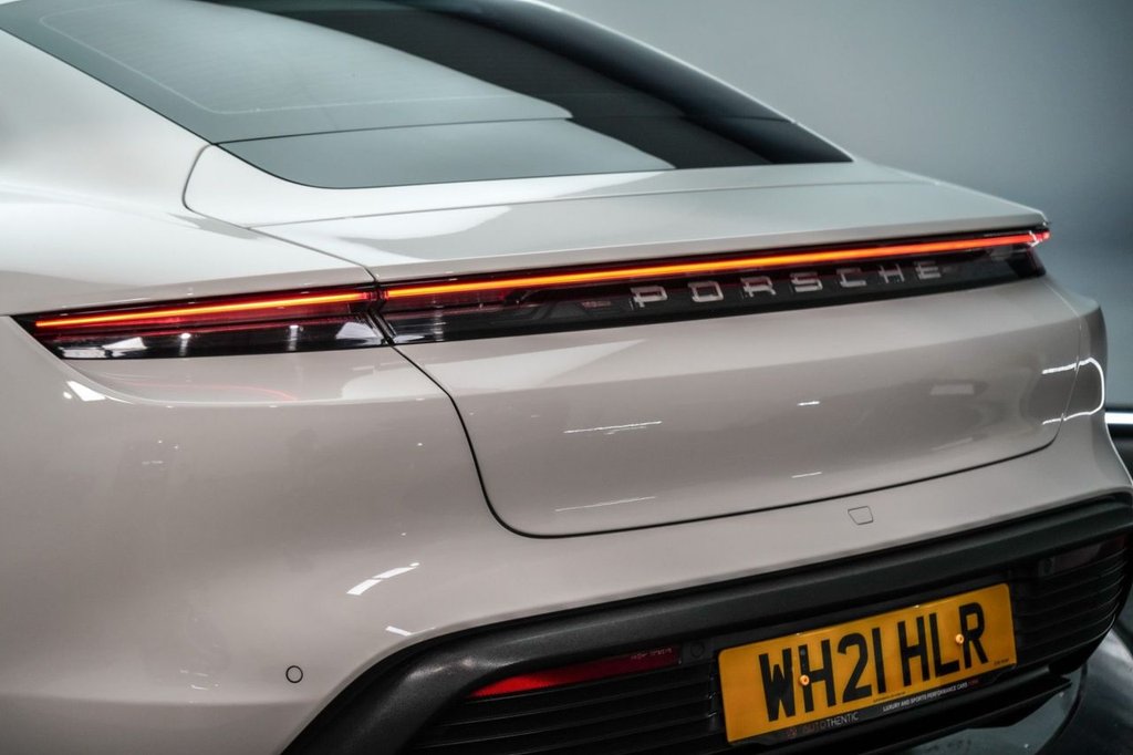 Used Porsche Taycan 2021 for sale - 76291075: Photo 26