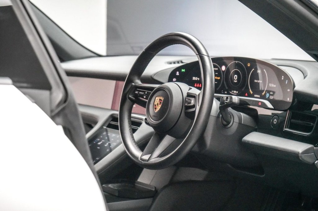 Used Porsche Taycan 2021 for sale - 76291075: Photo 29