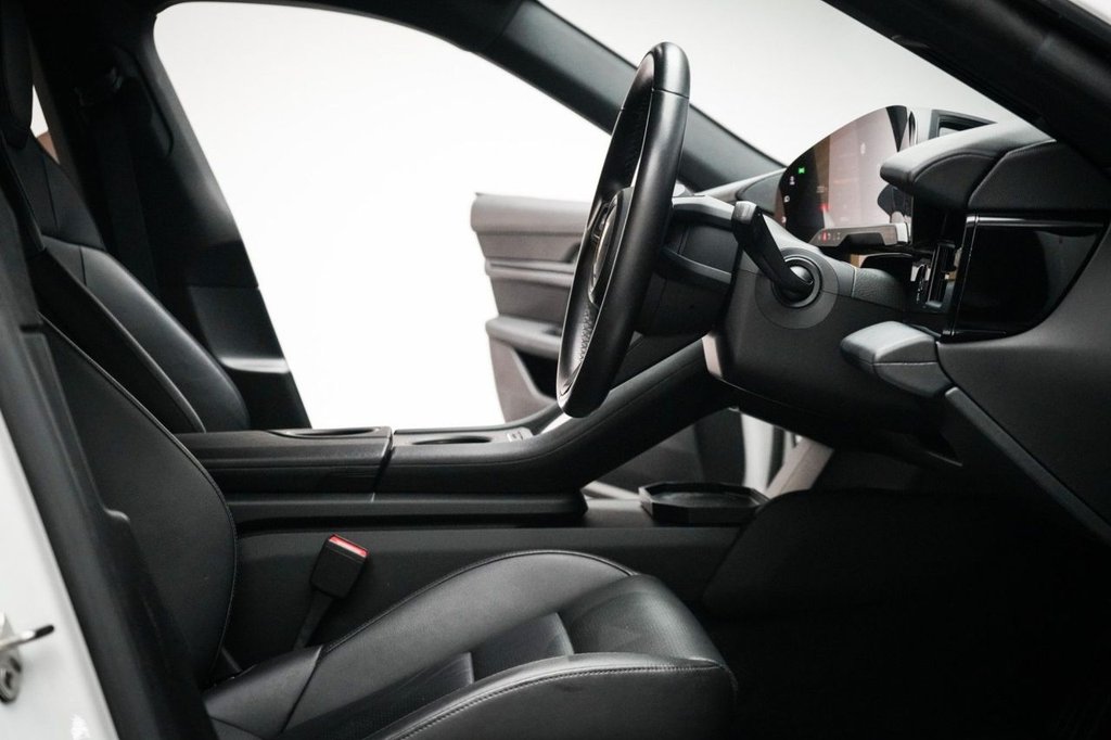 Used Porsche Taycan 2021 for sale - 76291075: Photo 31