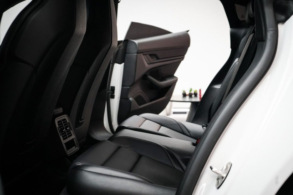 Used Porsche Taycan 2021 for sale - 76291075: Photo 34