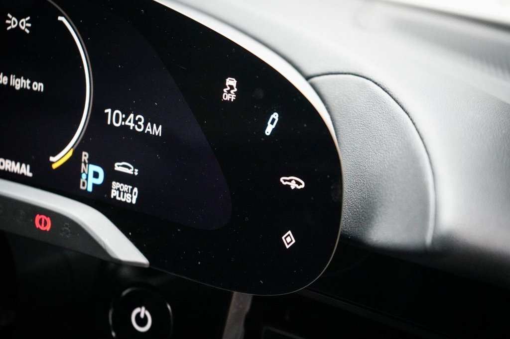 Used Porsche Taycan 2021 for sale - 76291075: Photo 37