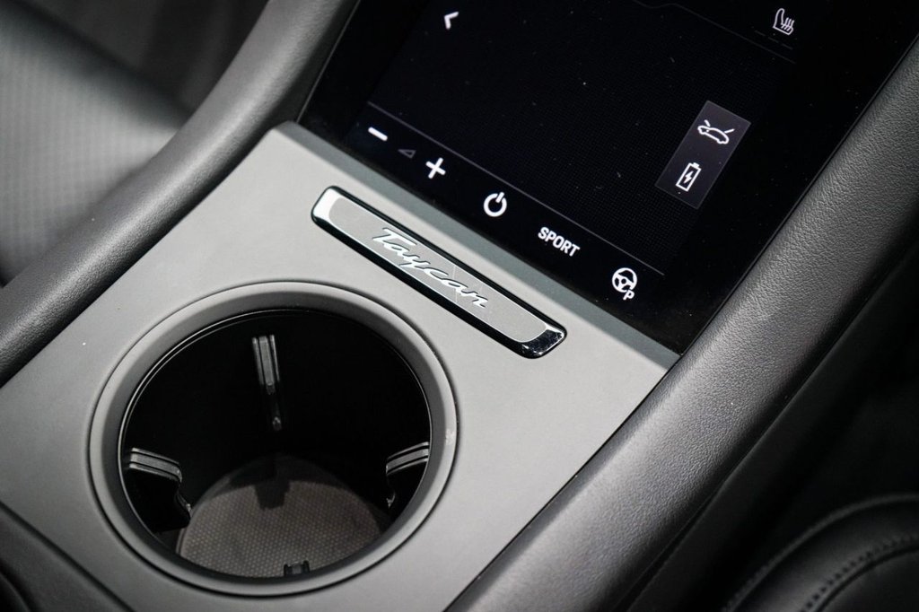 Used Porsche Taycan 2021 for sale - 76291075: Photo 48