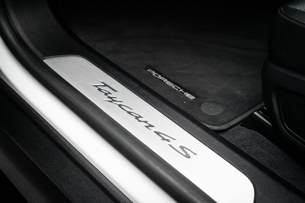 Used Porsche Taycan 2021 for sale - 76291075: Photo 49