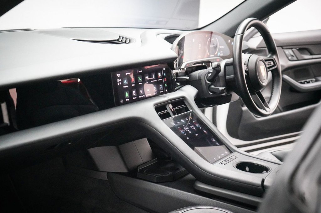 Used Porsche Taycan 2021 for sale - 76291075: Photo 50