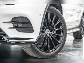 Used Mercedes-Benz GLC 2018 for sale - 76966206: Photo