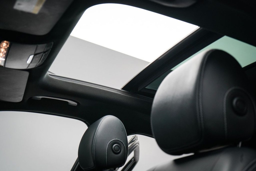 Used Mercedes-Benz GLC 2018 for sale - 76966206: Photo 4