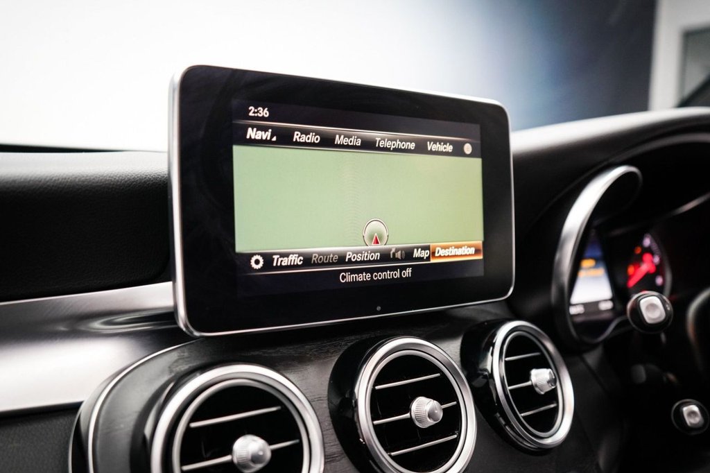 Used Mercedes-Benz GLC 2018 for sale - 76966206: Photo 40