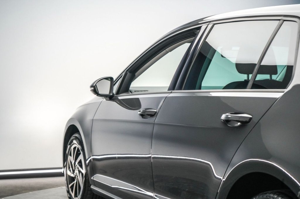 Used Volkswagen Golf 2019 for sale - 77647931: Photo 21