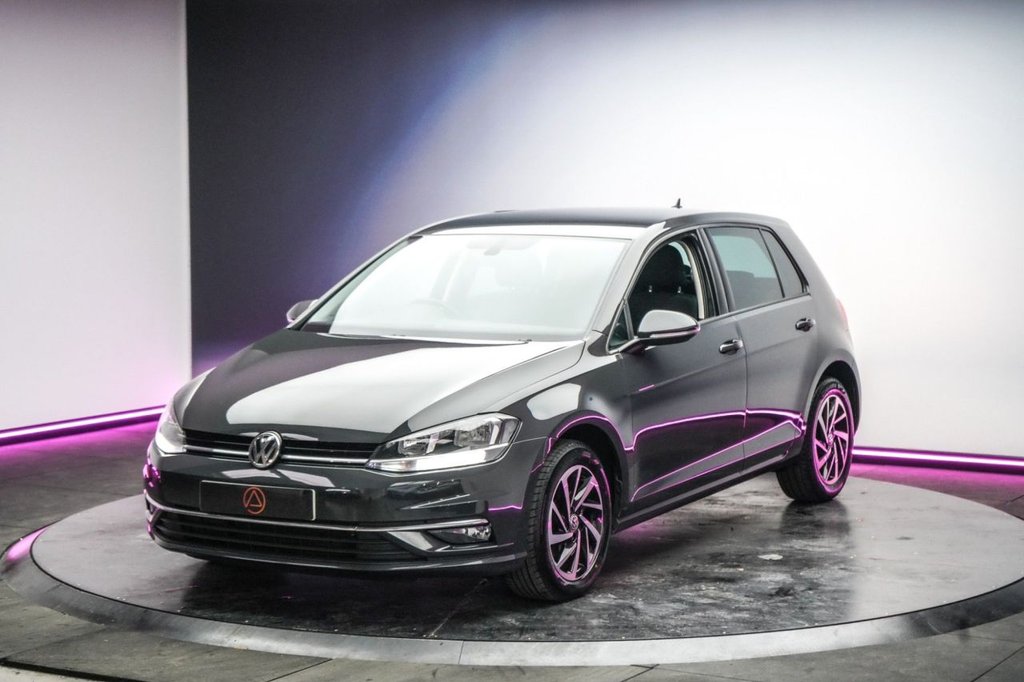 Used Volkswagen Golf 2019 for sale - 77647931: Photo 22