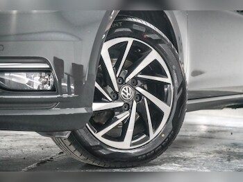 Used Volkswagen Golf 2019 for sale - 77647931: Photo