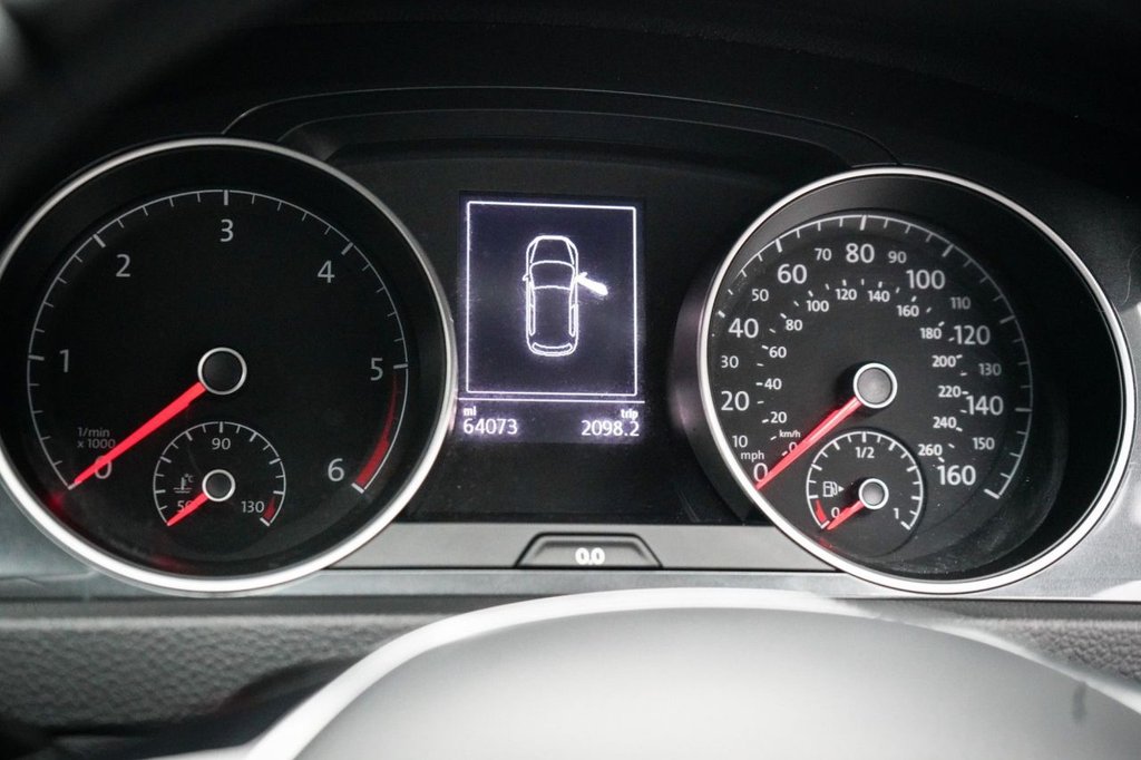 Used Volkswagen Golf 2019 for sale - 77647931: Photo 33