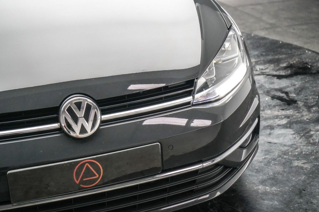 Used Volkswagen Golf 2019 for sale - 77647931: Photo 4