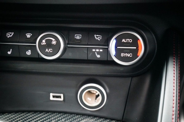 Used Alfa Romeo Stelvio 2018 for sale - 76315732: Photo 38