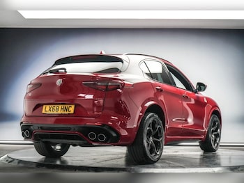 Used Alfa Romeo Stelvio 2018 for sale - 76315732: Photo 3