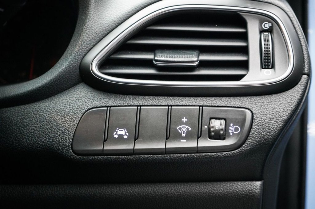 Used Hyundai i30 2019 for sale - 76768372: Photo 46