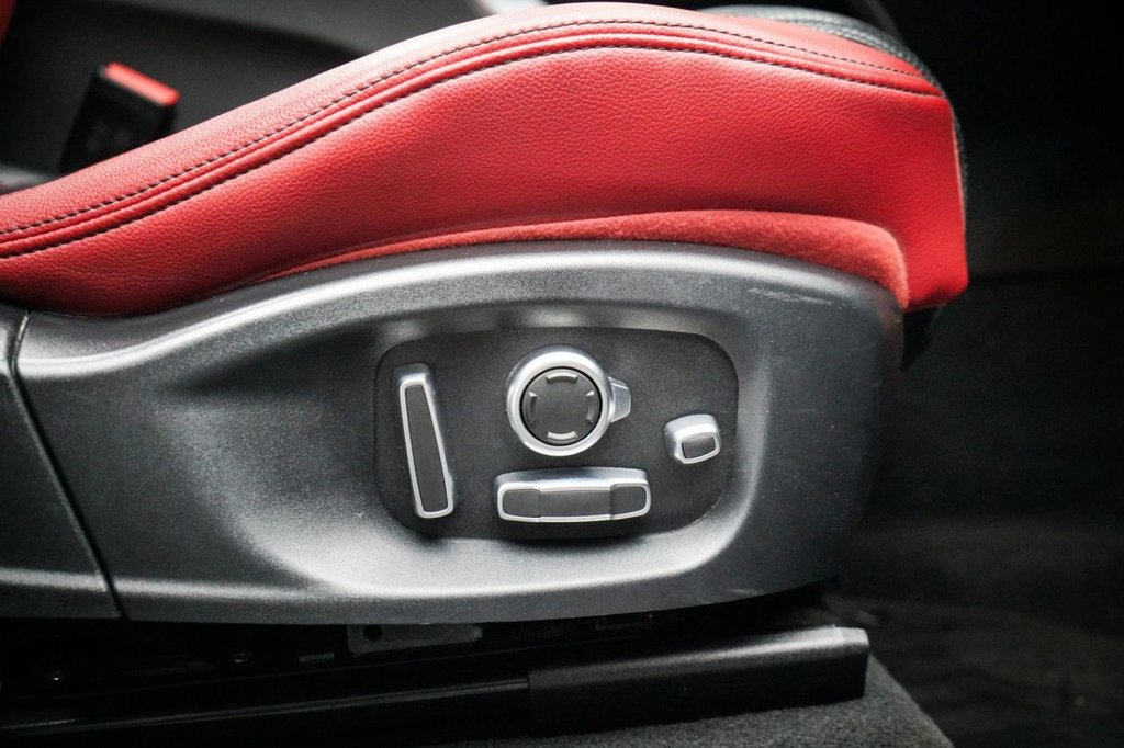 Used Jaguar F-Pace 2018 for sale - 78036498: Photo 36