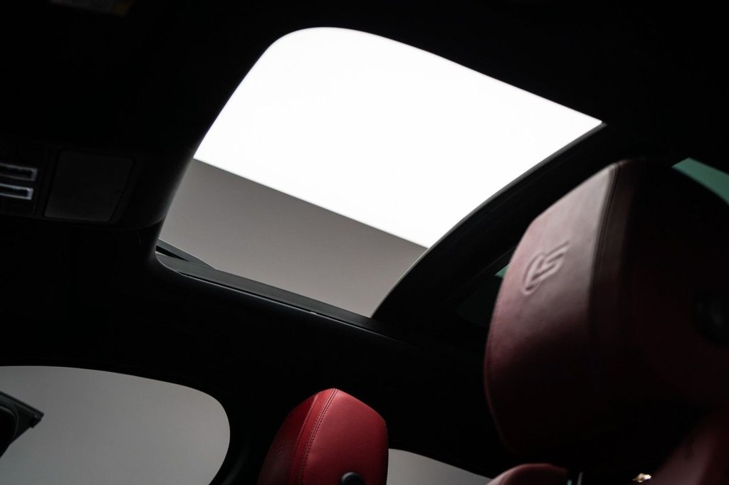 Used Jaguar F-Pace 2018 for sale - 78036498: Photo 4