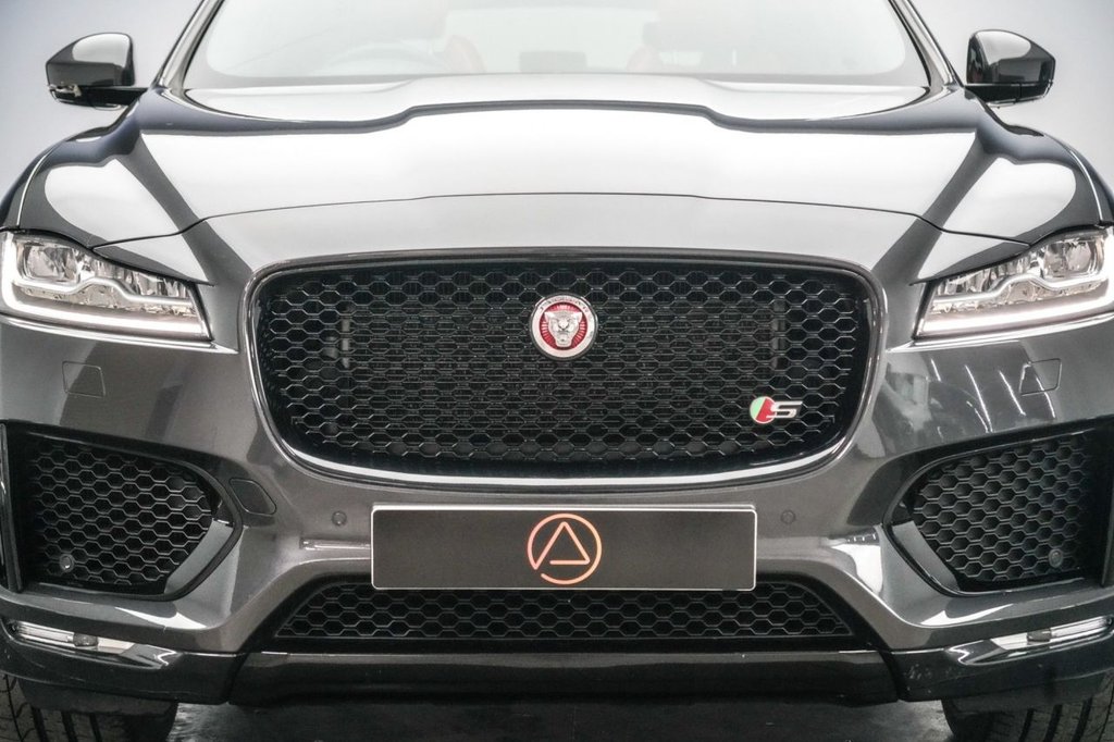 Used Jaguar F-Pace 2018 for sale - 78036498: Photo 9