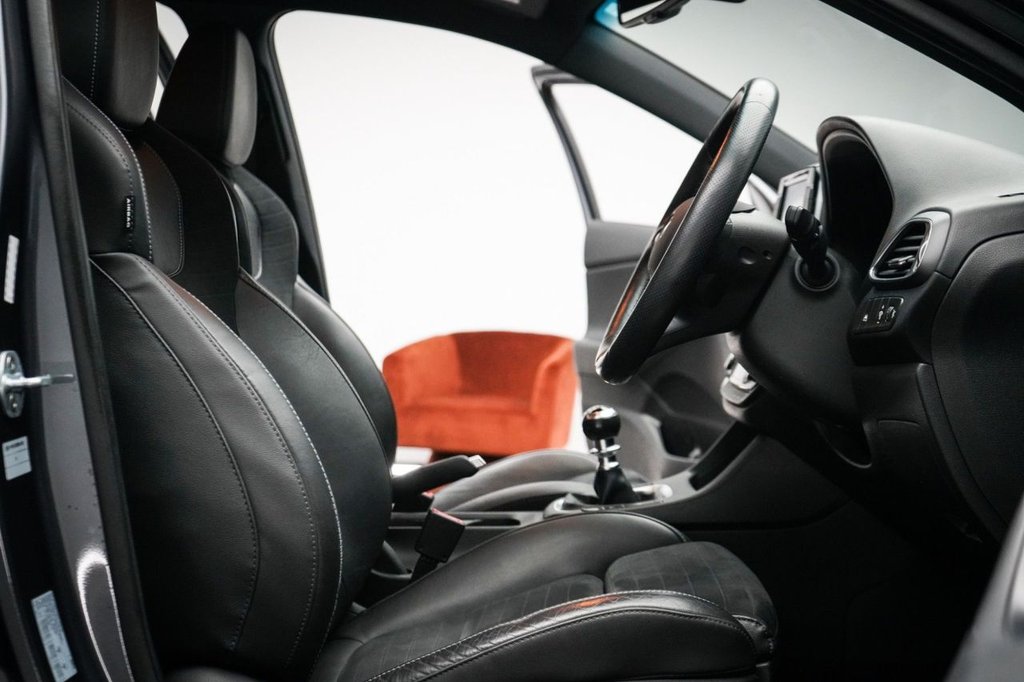 Used Hyundai i30 2018 for sale - 77332938: Photo 30