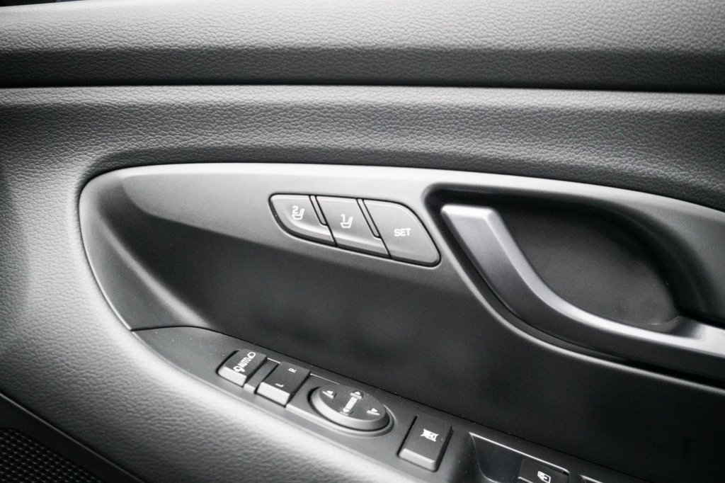 Used Hyundai i30 2018 for sale - 77332938: Photo 35