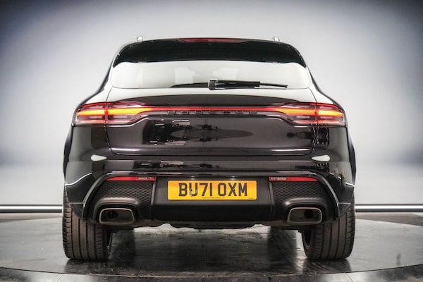 Used Porsche Macan 2021 for sale - 76223292: Photo 15