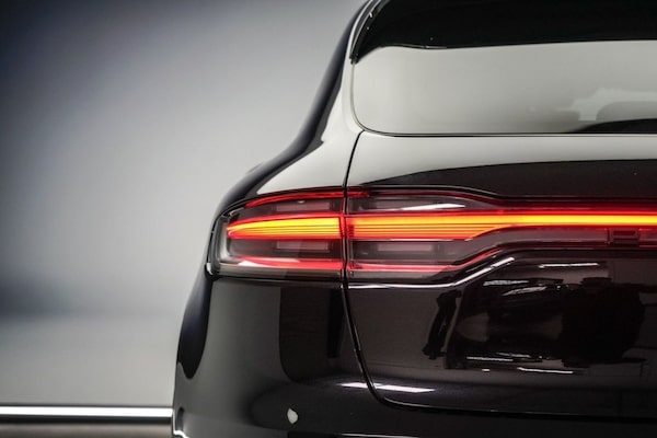 Used Porsche Macan 2021 for sale - 76223292: Photo 16