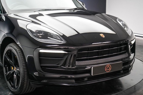 Used Porsche Macan 2021 for sale - 76223292: Photo 18