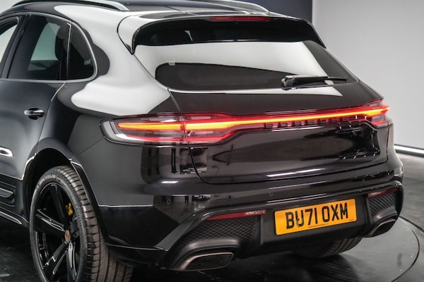 Used Porsche Macan 2021 for sale - 76223292: Photo 20