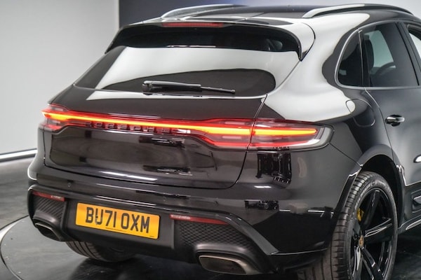 Used Porsche Macan 2021 for sale - 76223292: Photo 21