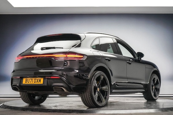 Used Porsche Macan 2021 for sale - 76223292: Photo 3