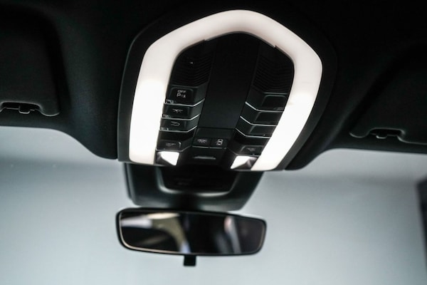 Used Porsche Macan 2021 for sale - 76223292: Photo 41