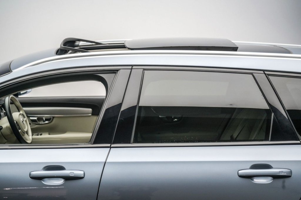 Used Volvo V90 Cross Country 2019 for sale - 77188128: Photo 15