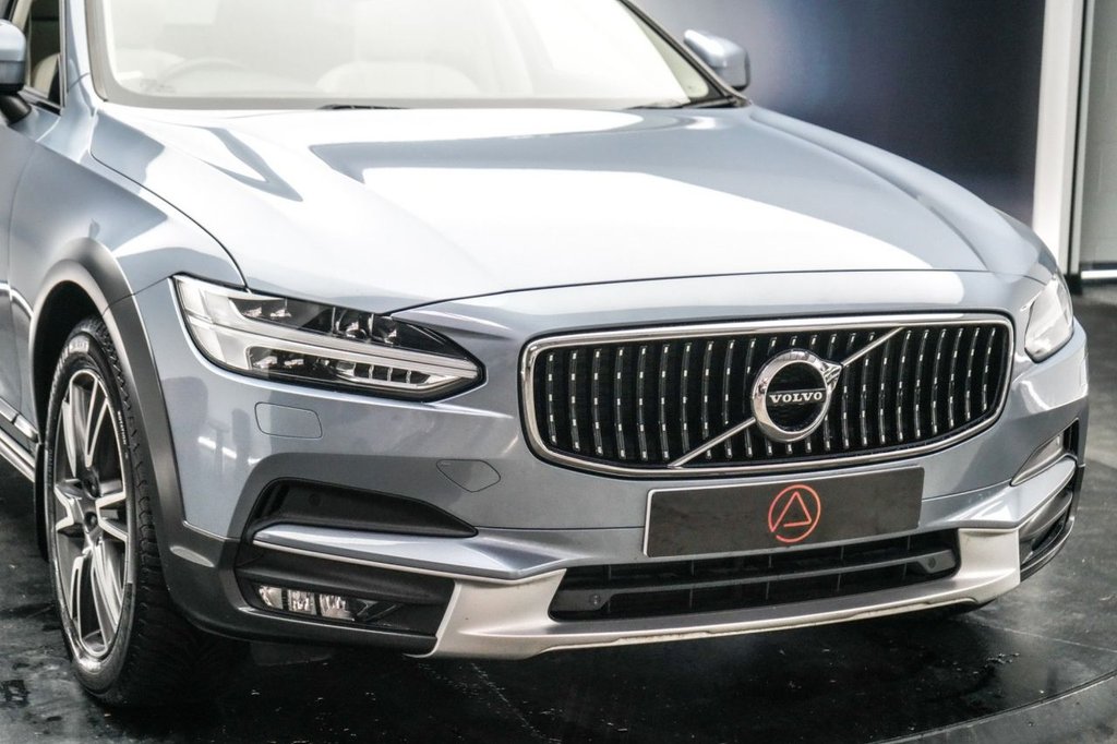 Used Volvo V90 Cross Country 2019 for sale - 77188128: Photo 18