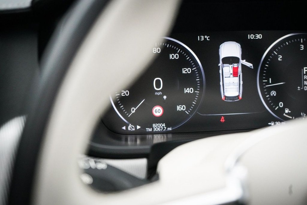 Used Volvo V90 Cross Country 2019 for sale - 77188128: Photo 39