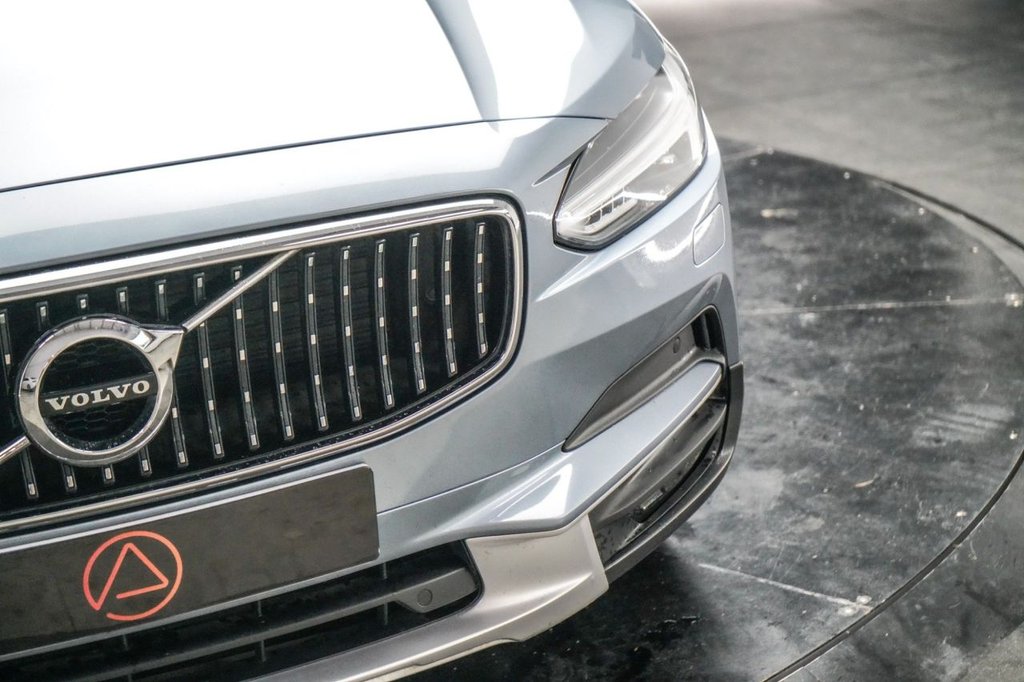 Used Volvo V90 Cross Country 2019 for sale - 77188128: Photo 6